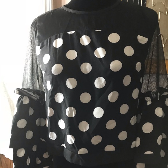 Black blouse with white poka dot sheer sleeves - Picture 2 of 4